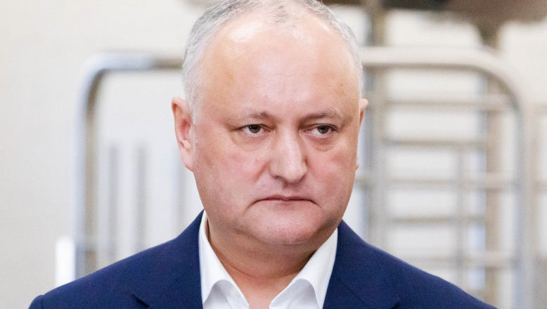 Dodon se plânge că a fost presat: M-au ținut cu lumina aprinsă