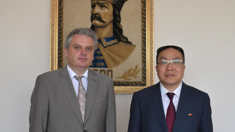 Întrevedere de rămas-bun: Serebrian a discutat cu ambasadorul Chinei