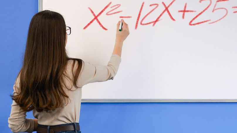 Posturi vacante în scoli: Tinerii profesori pot aplica în turul II