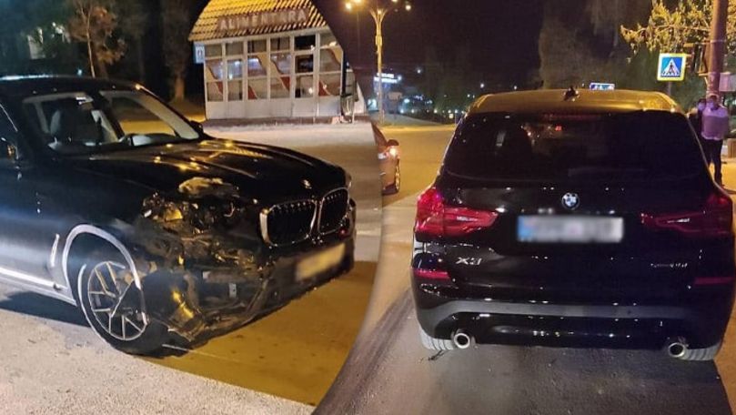 Accident în lanț la Chișinău: 3 mașini s-au ciocnit. Primele imagini