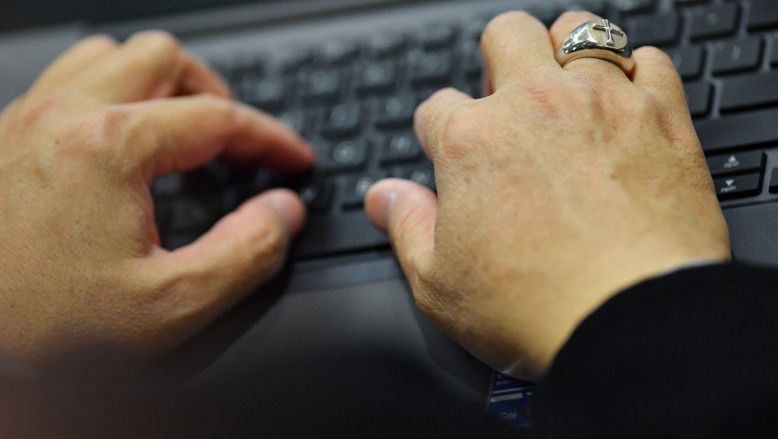 Un grup de voluntari IT apără Vaticanul de atacurile hackerilor