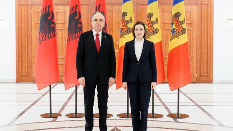 Албания призывает Молдову признать независимость Косово.