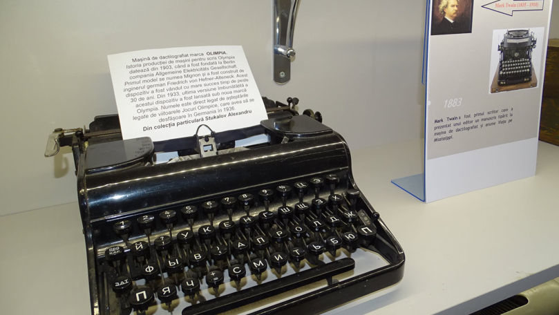 Expoziție inedită la BNRM: Mașini de scris și texte dactilografiate
