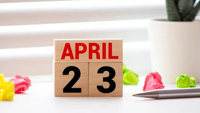23 aprilie: S-a născut Shakespeare, primul video pe YouTube, Ziua cărții