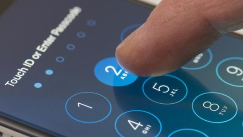 Un hacker a spart parola de pe iOS într-un mod bizar de uşor