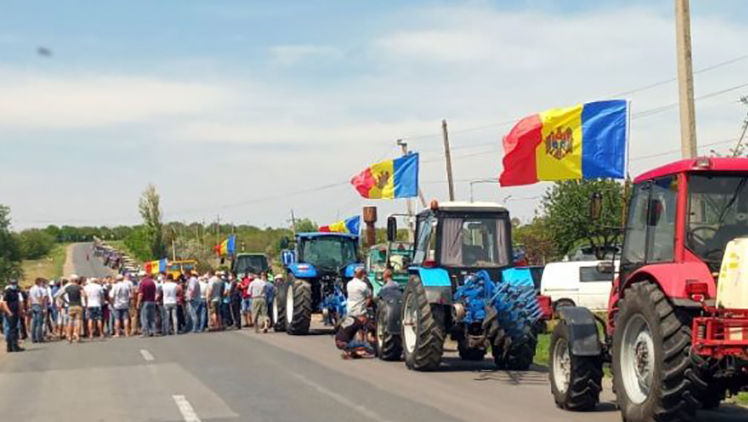 Grosu: Fermierii au dreptul să protesteze, dar trebuie să aibă respect