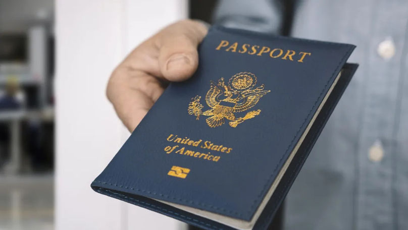 СМИ: Американцы по всему миру массово отказываются от гражданства США.