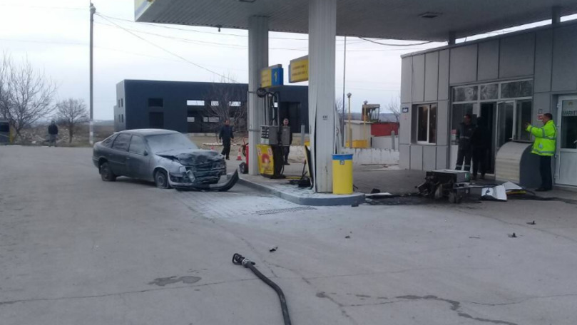 Accident la Hâncești: Un șofer a intrat într-o benzinărie