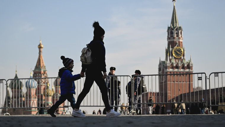 Rusia: Duma de Stat interzice propaganda mișcării child-free