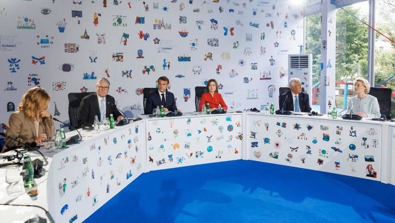 Oficialii prezenți la Summitul CPE au reafirmat sprijinul pentru Moldova