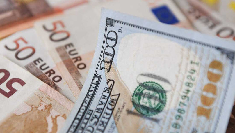 Curs valutar 20 august 2025: Cât valorează un euro și un dolar