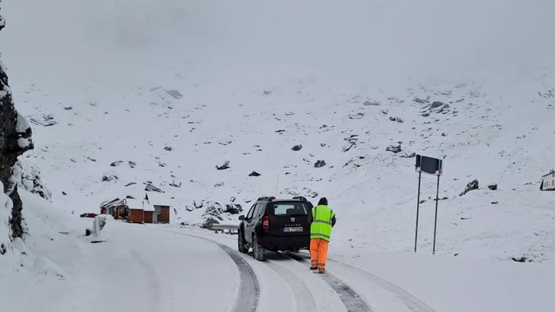 A nins din nou pe Transfăgărășan. Când va fi redeschis traseul