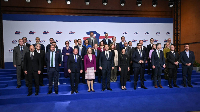 Provocările pentru politica externă, abordate de Popșoi la Varșovia