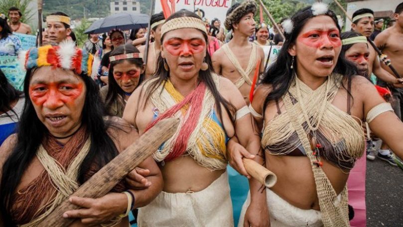 Un trib amazonian blochează planurile companiilor petroliere
