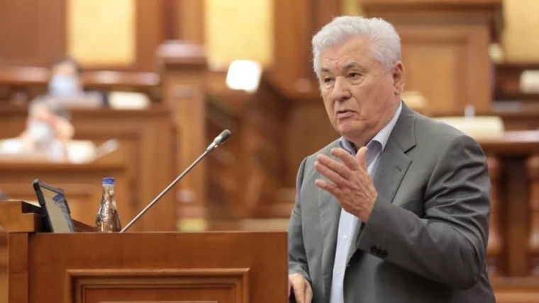 Voronin speră să creeze o coaliție largă de stânga în noul Parlament