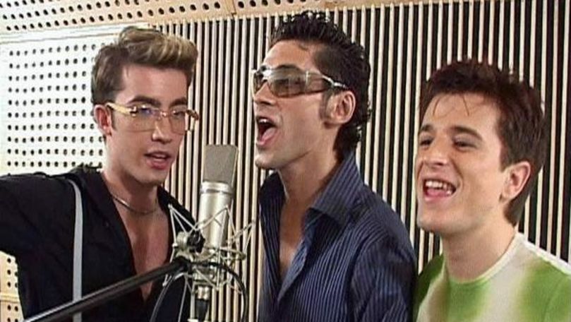 O-zone группа dragostea din. Группа o zone клипы. Dragostea din tei клип. Ozon группа нума. Группа o zone клипы.