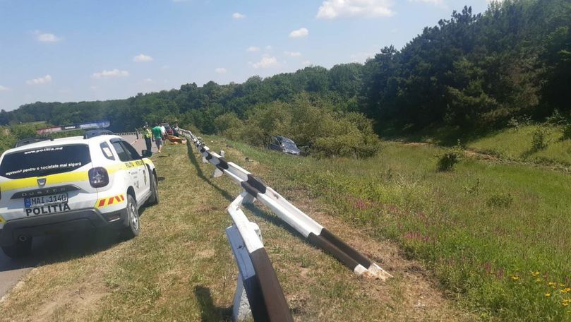 Mașină, răsturnată la Nisporeni: Cum se simte șoferul și cei 3 pasageri
