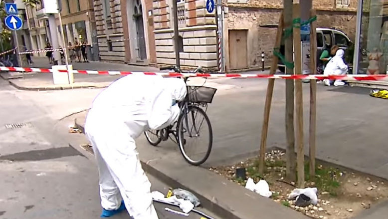 Italia: Un vânzător, omorât în bătaie pe stradă. Nimeni nu a intervenit