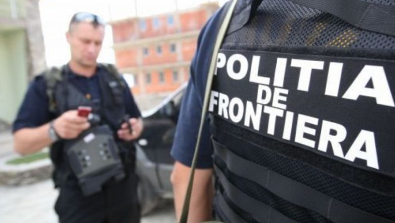 Ce au găsit polițiștii de frontieră români în cabina unui autocamion