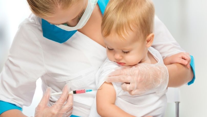 Sfatul psihologului: De ce mamele refuză vaccinarea copiilor