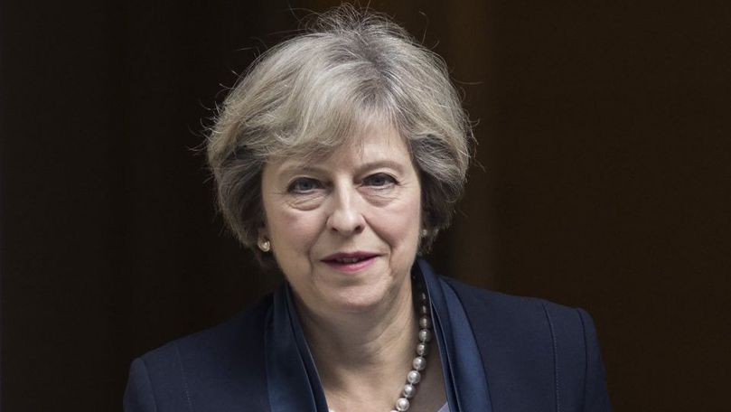 Pro-Brexit: Theresa May acceptă amendamente la legislaţia vamală