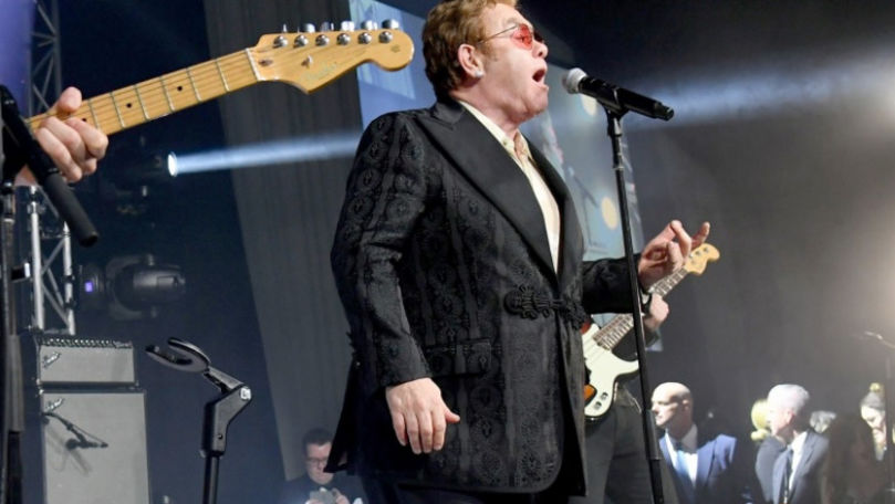 Elton John are COVID: A anulat două concerte din turneul mondial de adio