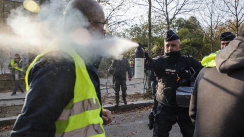 Zeci de persoane, condamnate după protestele violente din Paris