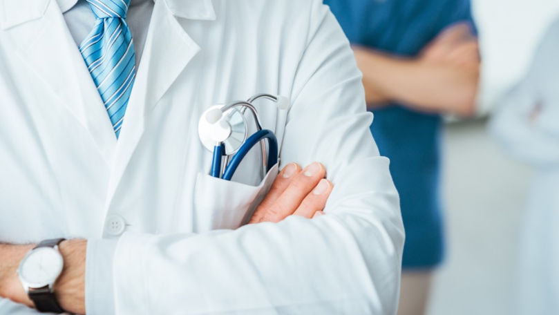 Compensații majorate pentru tinerii specialiști în medicină și farmacie