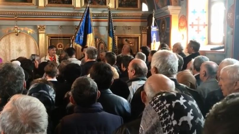 Piesă despre Republica Moldova, cântată la sfințirea unei biserici