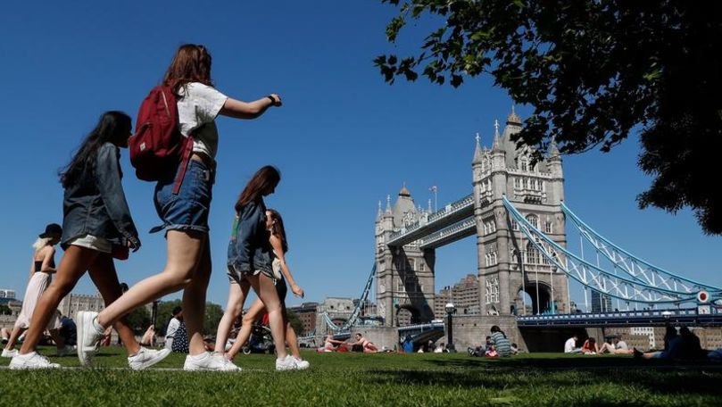 Marea Britanie ridică restricțiile: E timpul să revenim la o viață normală