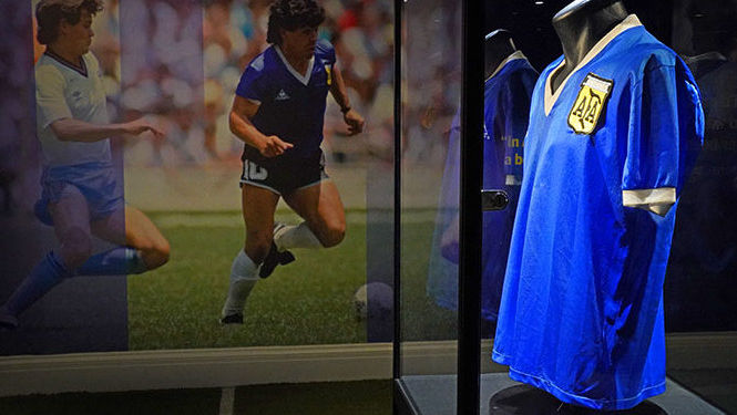 Tricoul lui Maradona, vândut cu peste 9 milioane de dolari