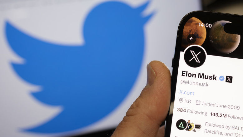 Elon Musk dezvoltă aplicația X. Ce funcții noi va avea fostul Twitter