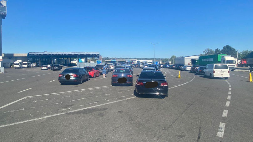 În atenția călătorilor: Trafic intens la punctul de trecere Leușeni