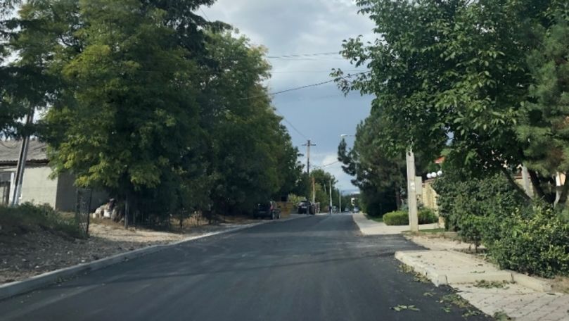 Un tronson de drum de pe strada Pietrarilor a fost asfaltat