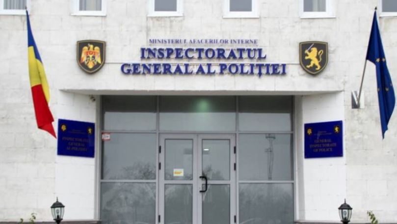 Poliția caută agresorii artiştilor ambulanţi din faţa Poştei Moldovei