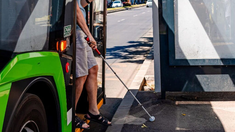 Proiect inovator pentru nevăzători în transportul public din București