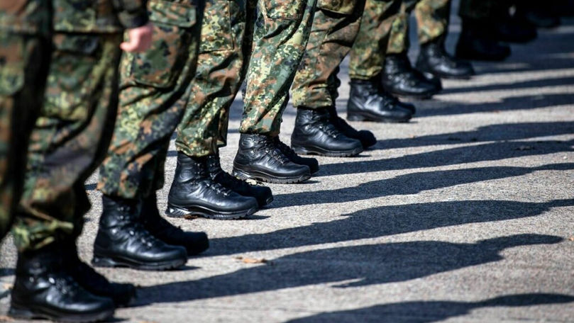 Germania introduce serviciul militar voluntar