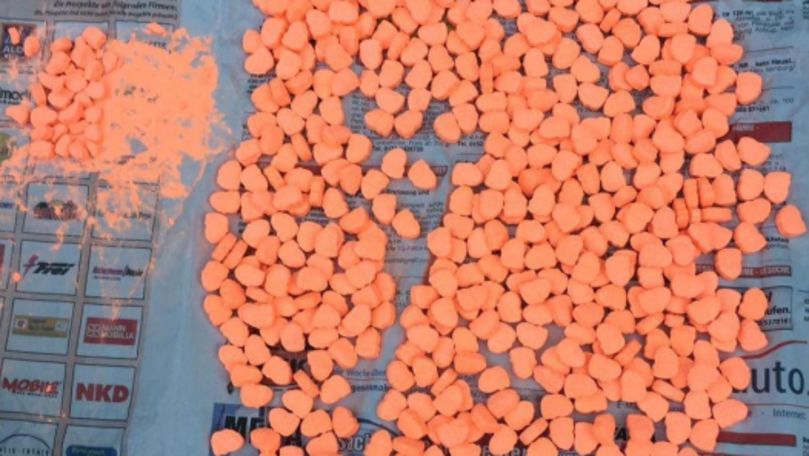 Ecstasy aduse din Germania. Droguri de 200.000 de lei, confiscate