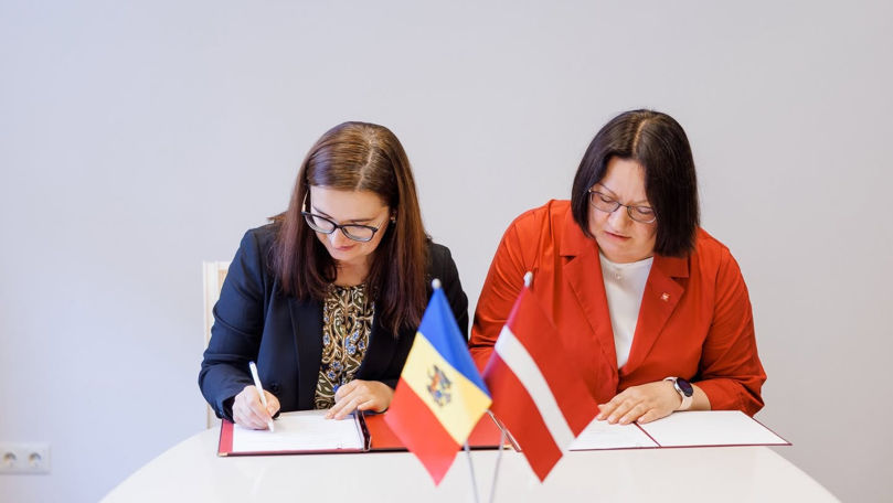 Moldova extinde cooperarea cu Școala de Drept din Riga. Un Acord, semnat