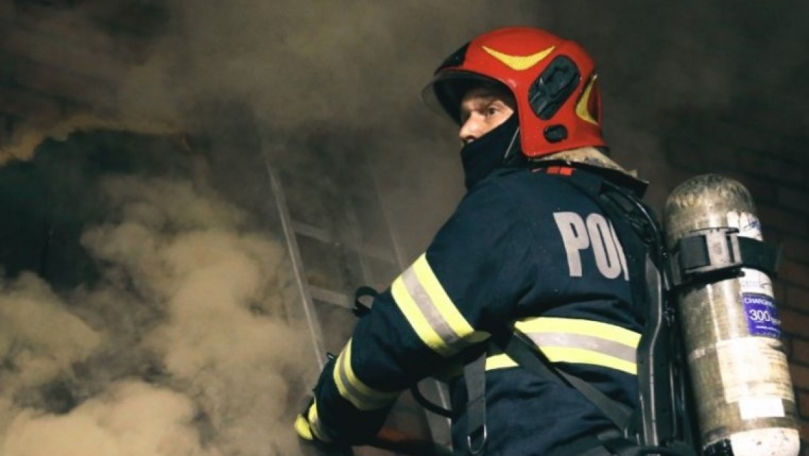 Incendiu provocat de o țigară nestinsă: Un bărbat a suferit arsuri