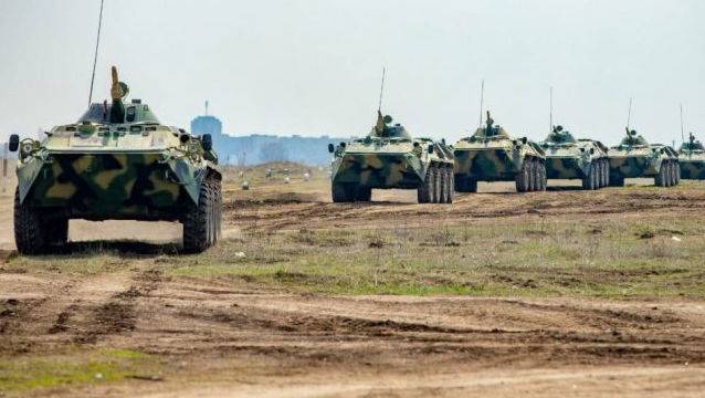 Militarii ruși au desfășurat în Transnistria exerciții cu blindate