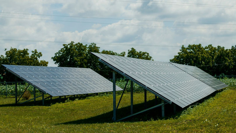 Cinci localități din Moldova vor beneficia de parcuri fotovoltaice