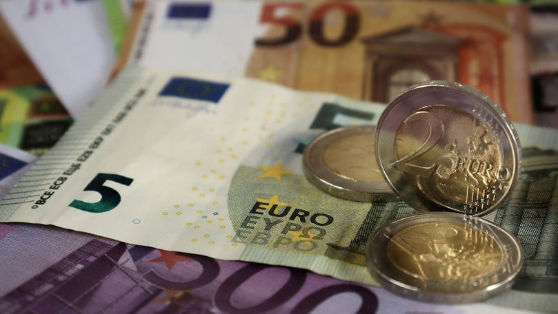 Curs valutar 20 iulie 2025: Cât valorează un euro și un dolar