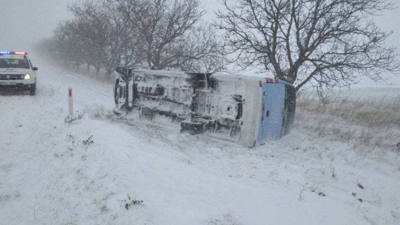 Un autobuz cu pasageri a derapat la Cahul. Precizările IGSU