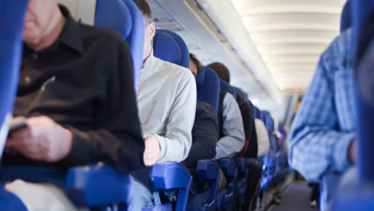 Cinci lucruri pe care să nu le faci niciodată într-un avion