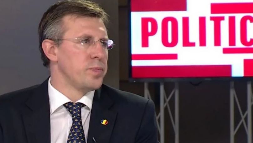 Кандидат на пост президента от блока Unirea Дорин Киртоакэ.