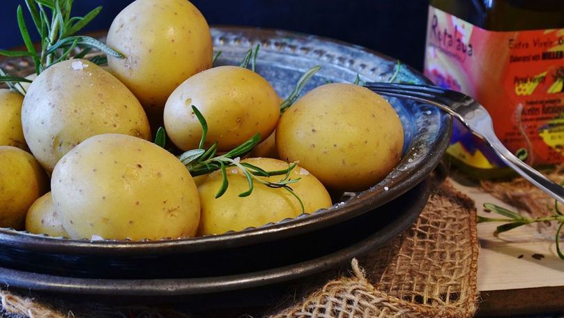 Cât timp se fierb cartofii pentru salata boeuf