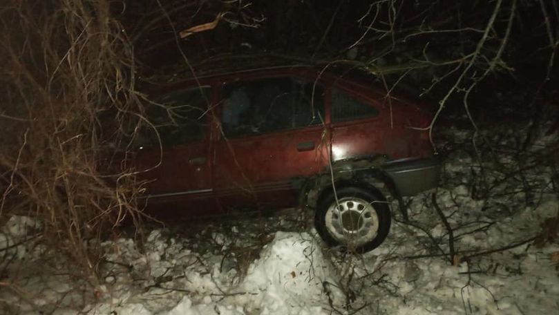 Un șofer beat a provocat un accident la Bălți: Un tânăr, rănit