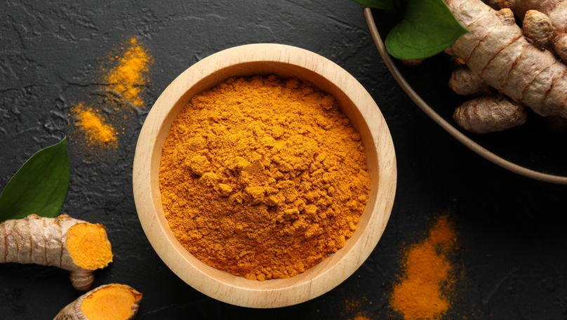Turmeric vs. curcumină: Care are mai multe beneficii pentru sănătate