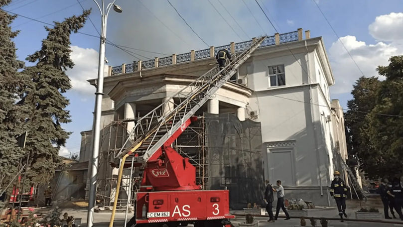 Trei ani de la incendiul care a lăsat Chișinăul fără sediul Filarmonicii